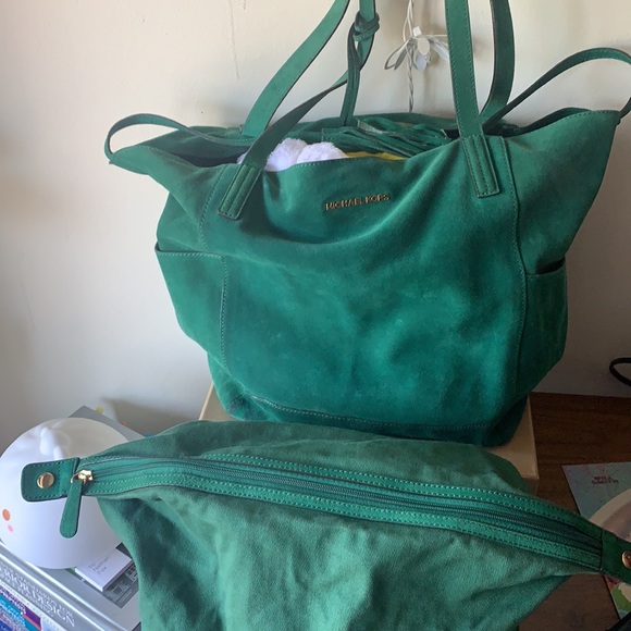 Michael Kors Suede 2 pcs Tote - Picture 6 of 8